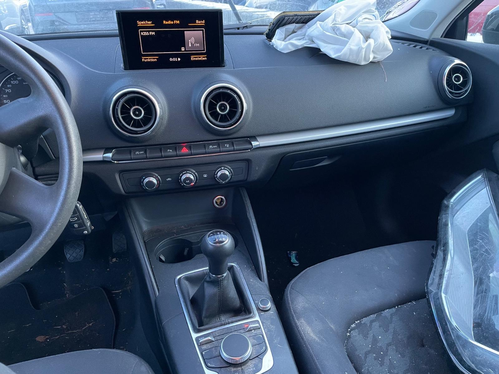 Audi A3 1,2 TFSI ,Navi+MMI.Klima,129 KM,Xenon,Euro 5