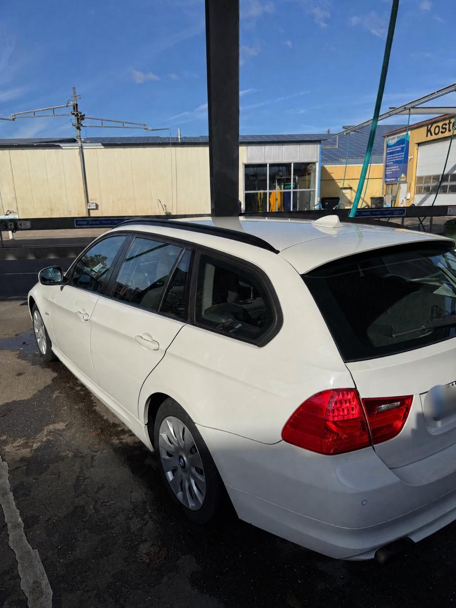 BMW 316 2010 — photo 5