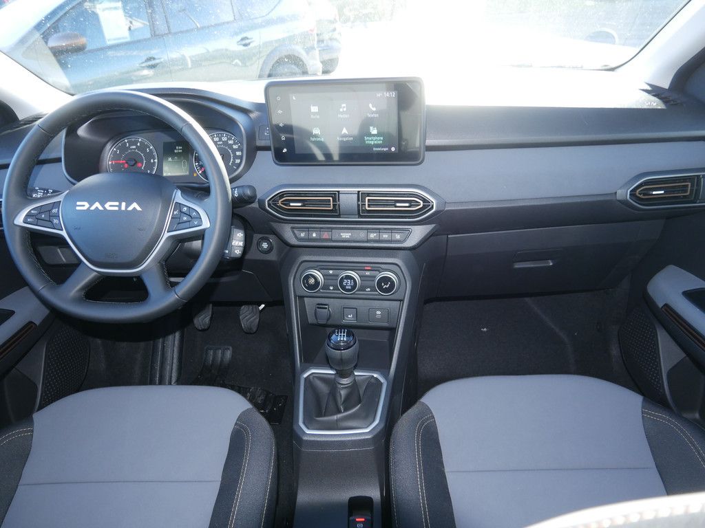 Fahrzeugabbildung Dacia Jogger Extreme TCe 110 7-Sitzer