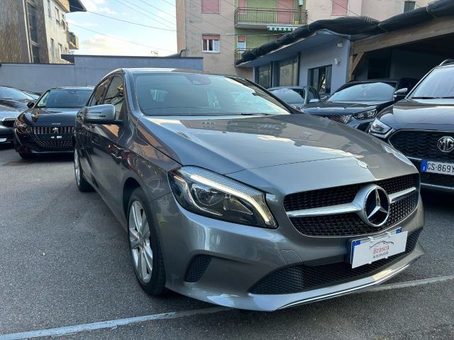 Mercedes-Benz MERCEDES-BENZ A 180 d Automatic Sport