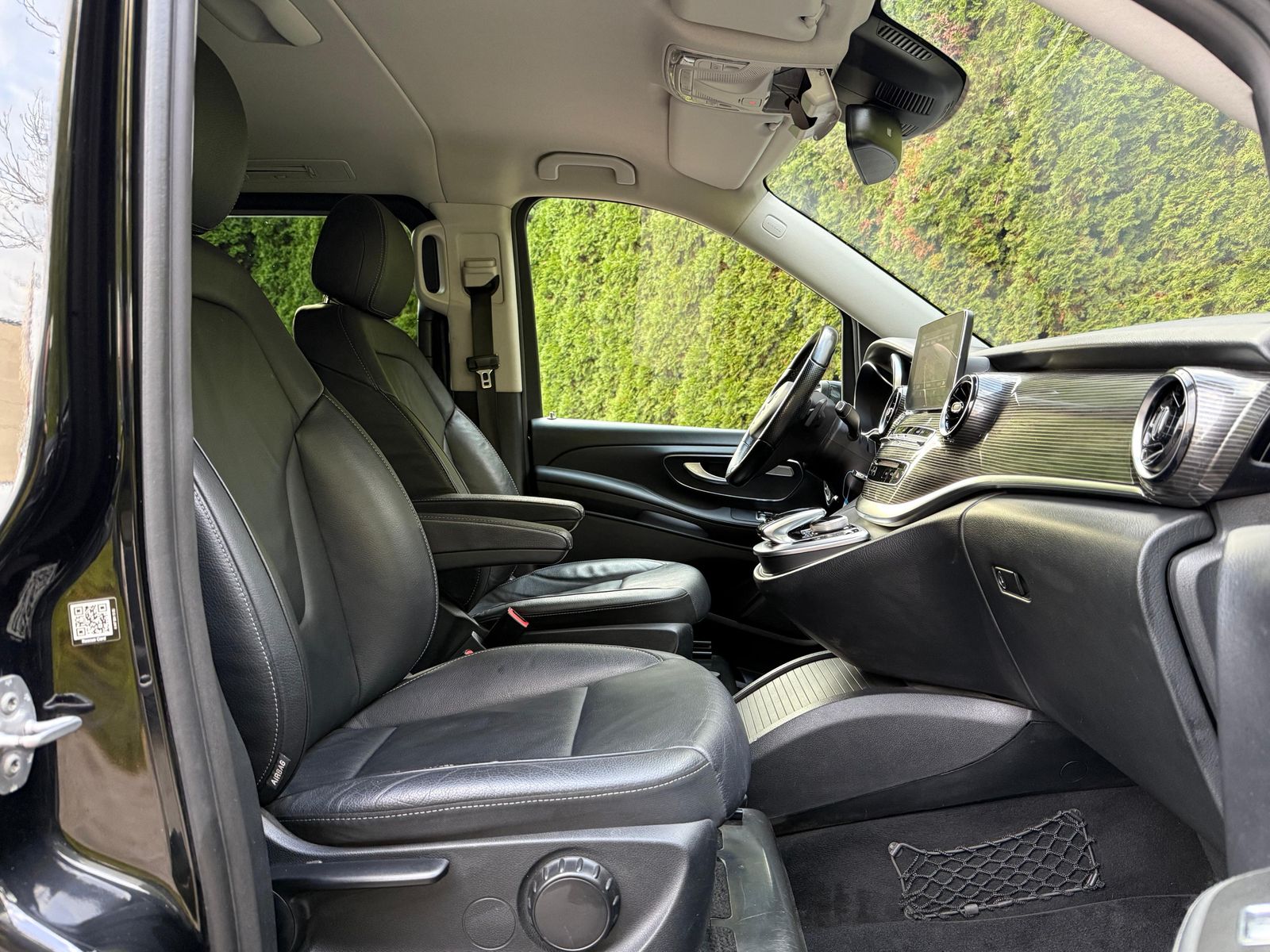 Fahrzeugabbildung Mercedes-Benz V 300 d 9G Avantg Extralang LED+SHZ+KAM+LEDER+8S