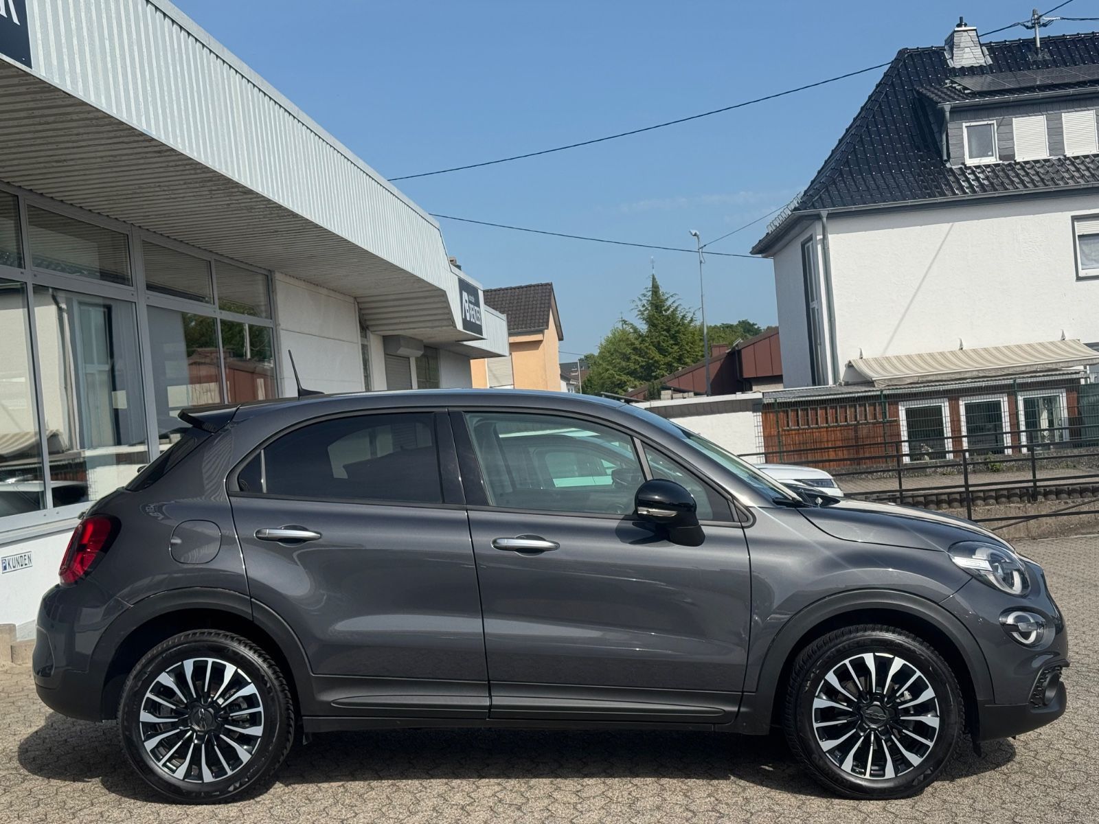 Fahrzeugabbildung Fiat 500X Lounge/LED/R-Cam/KlimaAuto/PDC/