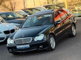 Mercedes-Benz C 180  Kompressor Lim./Automatik*Schiebedach*Shz - Mercedes-Benz C 180 aus 2006: Kompressor