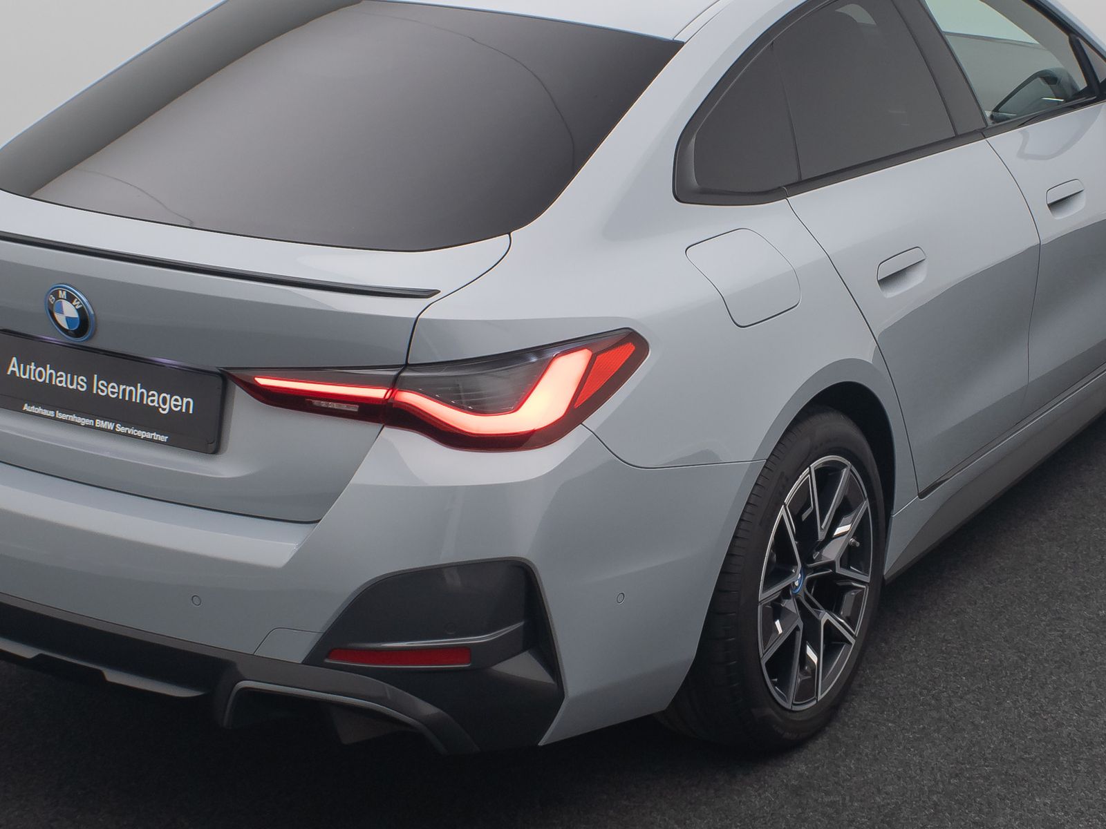 Fahrzeugabbildung BMW i4 eD35 Gran Coupè M Sport Pro Kamera DAB LED