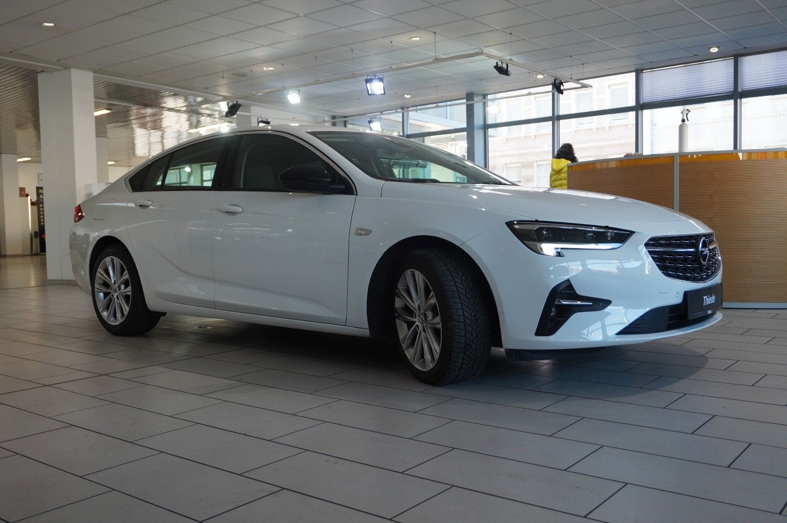 Fahrzeugabbildung Opel Insignia B GS 2.0D ELEGANCE NAVI/LED/KAMERA/DAB+