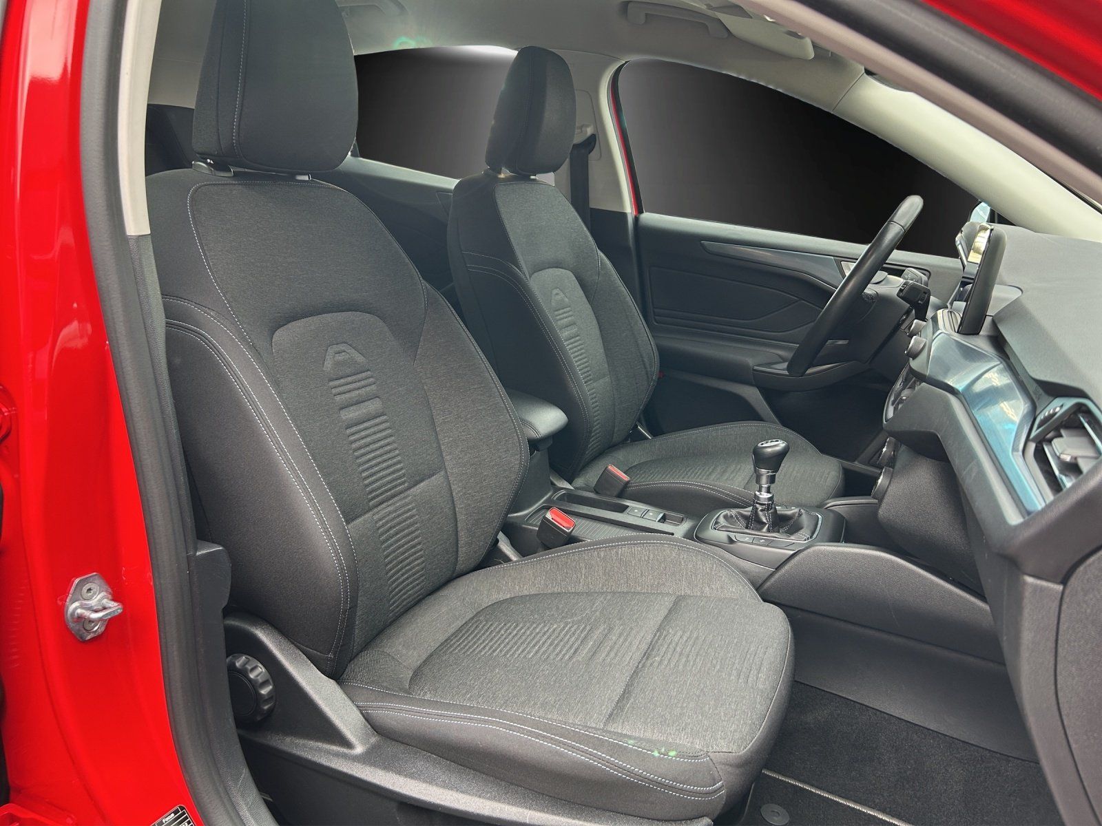 Fahrzeugabbildung Ford Focus 1.5 EcoBlue Active LED/KAMERA/NAVI/SHZ/LHZ