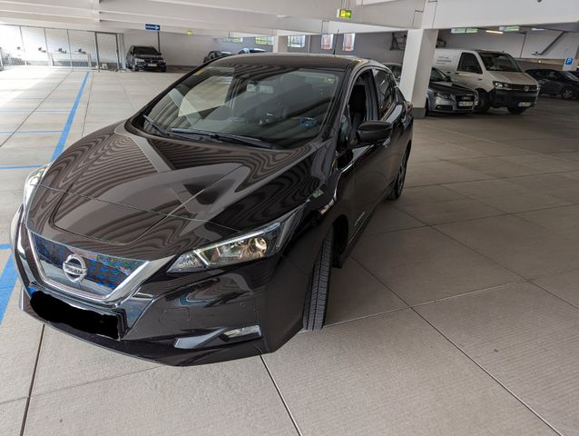 Nissan Leaf 150 PS 40KWH 3.ZERO 3.ZERO