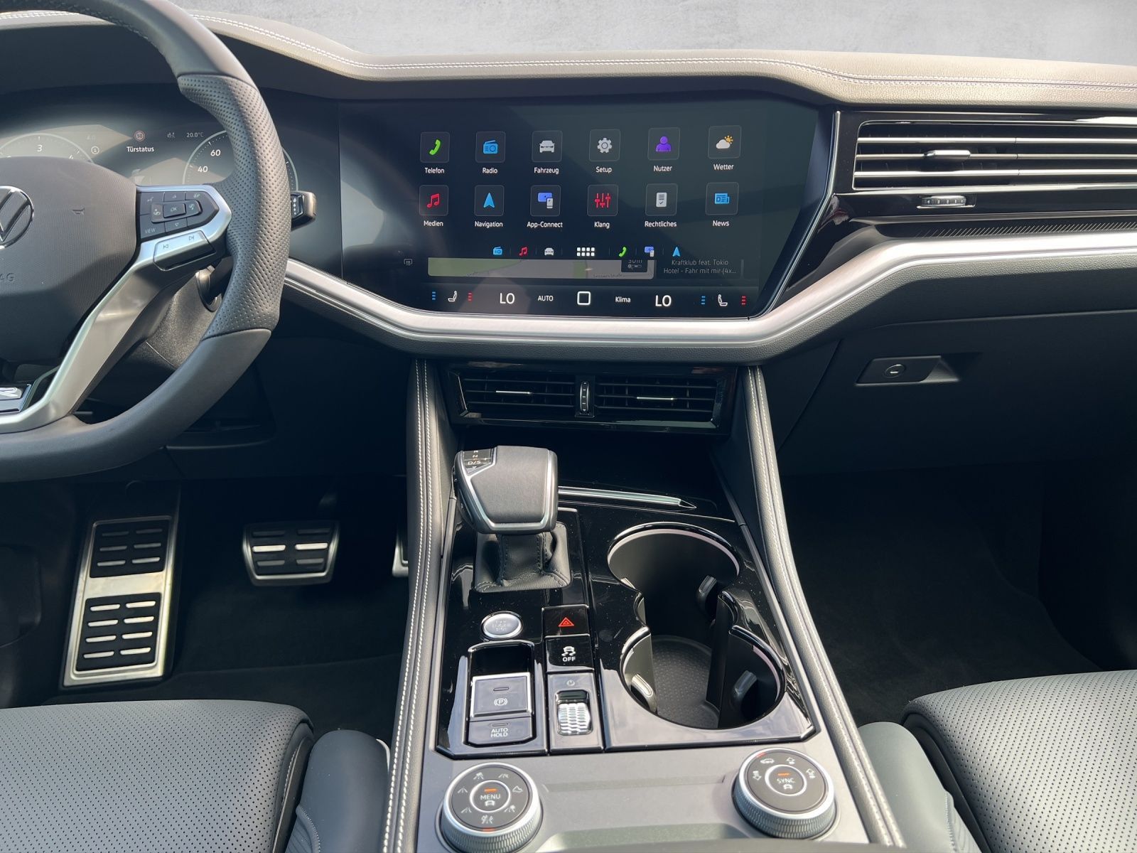 Touareg R-Line 3.0 V6 TDI 4M Leder*AHK*Luft*Blac