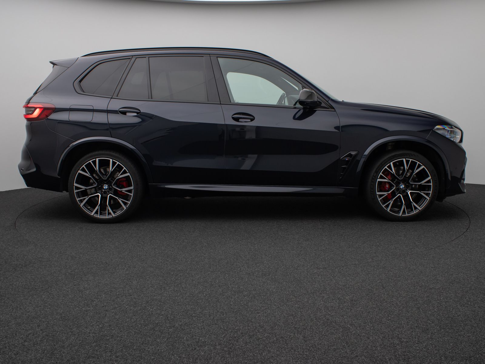 Fahrzeugabbildung BMW X5 M Competition Panoram 360°HUD B&W SoftCl VOLL