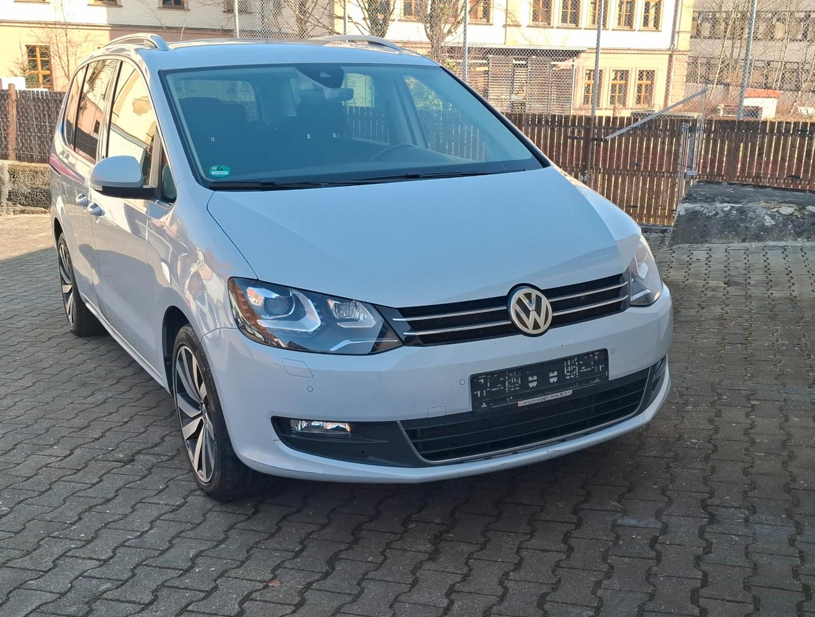 Volkswagen Sharan 2.0 TDI DSG BMT SOUND Behindertenfahrzeug
