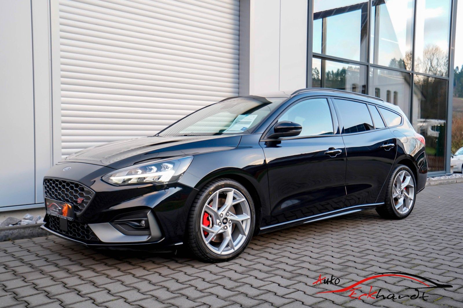 Ford Focus Turnier ST Performance Navi,Led,Pano,LM18