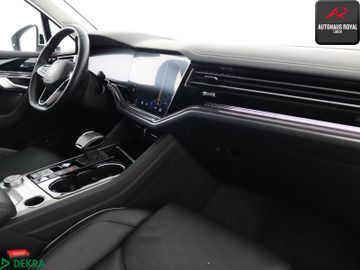 Volkswagen Touareg - 11