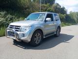 Mitsubishi Pajero 3,2 DI-D 4WD Instyle Automatik Instyle - gebrauchte Mitsubishi Pajero aus dem Jahr 2012