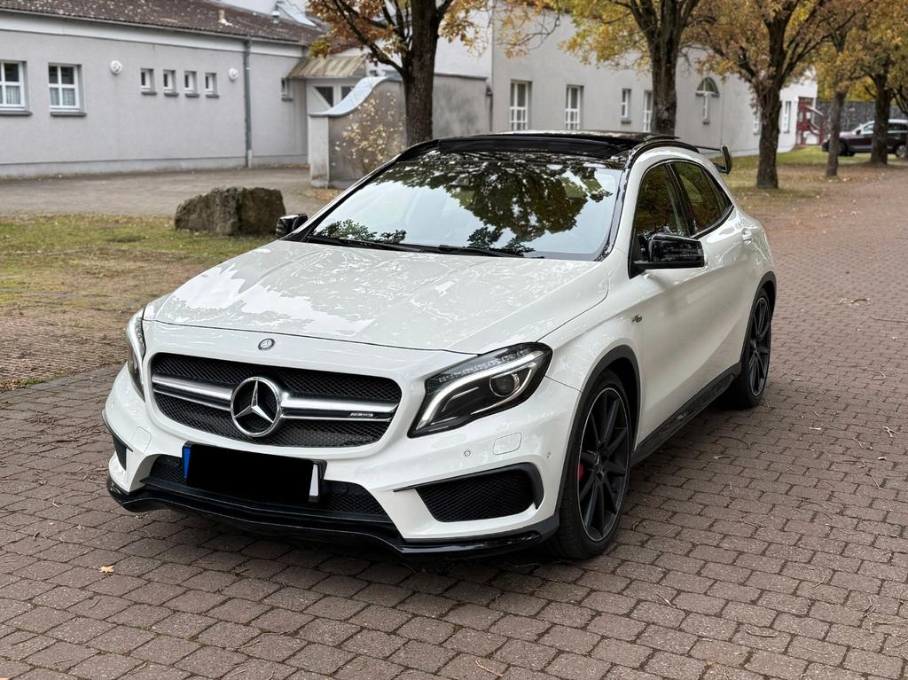 Mercedes-Benz GLA 45 AMG