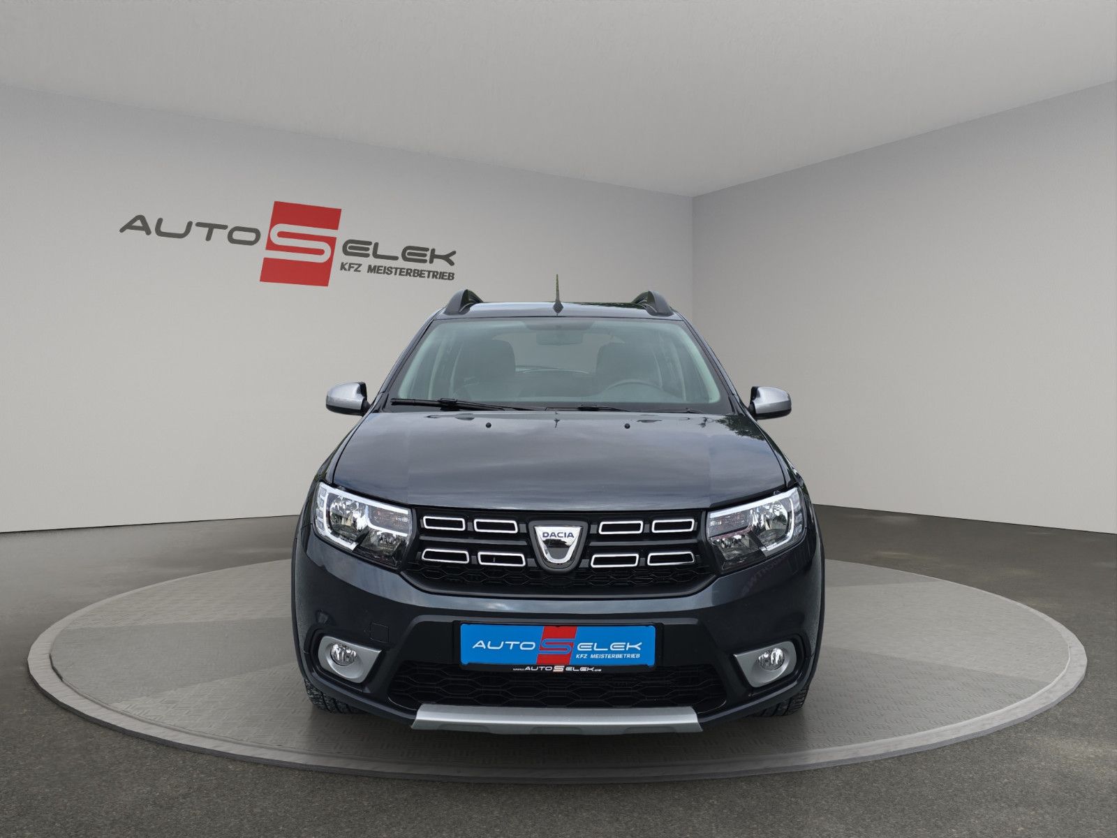 Fahrzeugabbildung Dacia Sandero II Stepway Prestige Kamera Navi Media