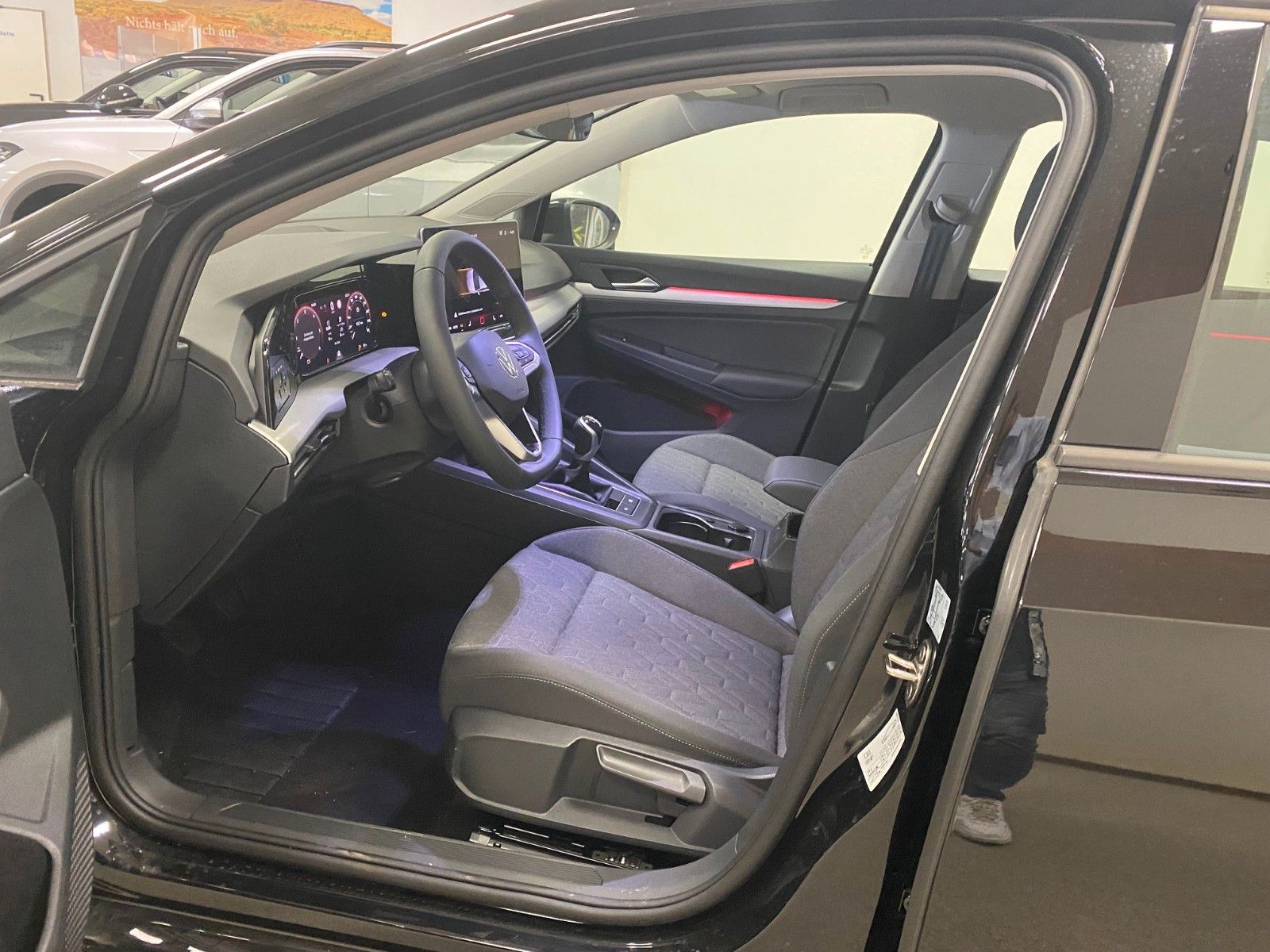 Fahrzeugabbildung Volkswagen Golf 8 Variant 2.0 TDI Life Variant+ACC+PDC v+h+