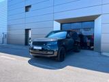 Land Rover Range Rover Autobiography - mit Benzin-Antrieb: Allradantrieb, Geländewagen