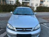 Chevrolet chevrolet lacetti 2 Hand Automatik HU/27 - Chevrolet aus 2004