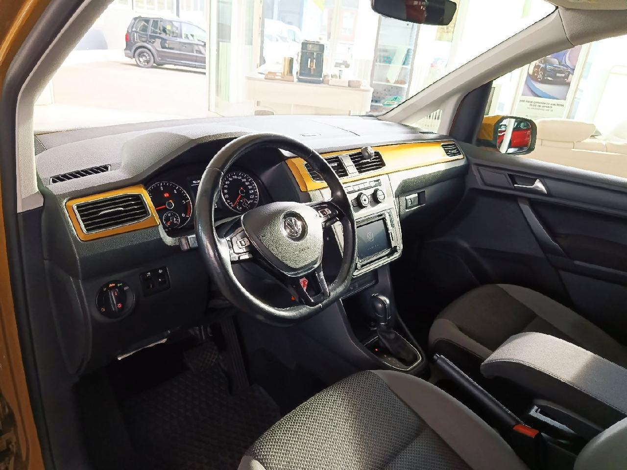 Volkswagen Caddy PKW Maxi Trendline*NAVI*KAM*ALLW*7-SITZER*
