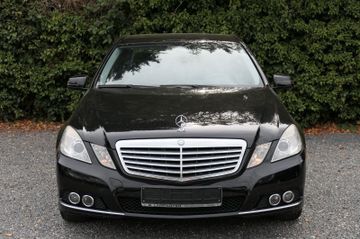 Mercedes E 220 - 3