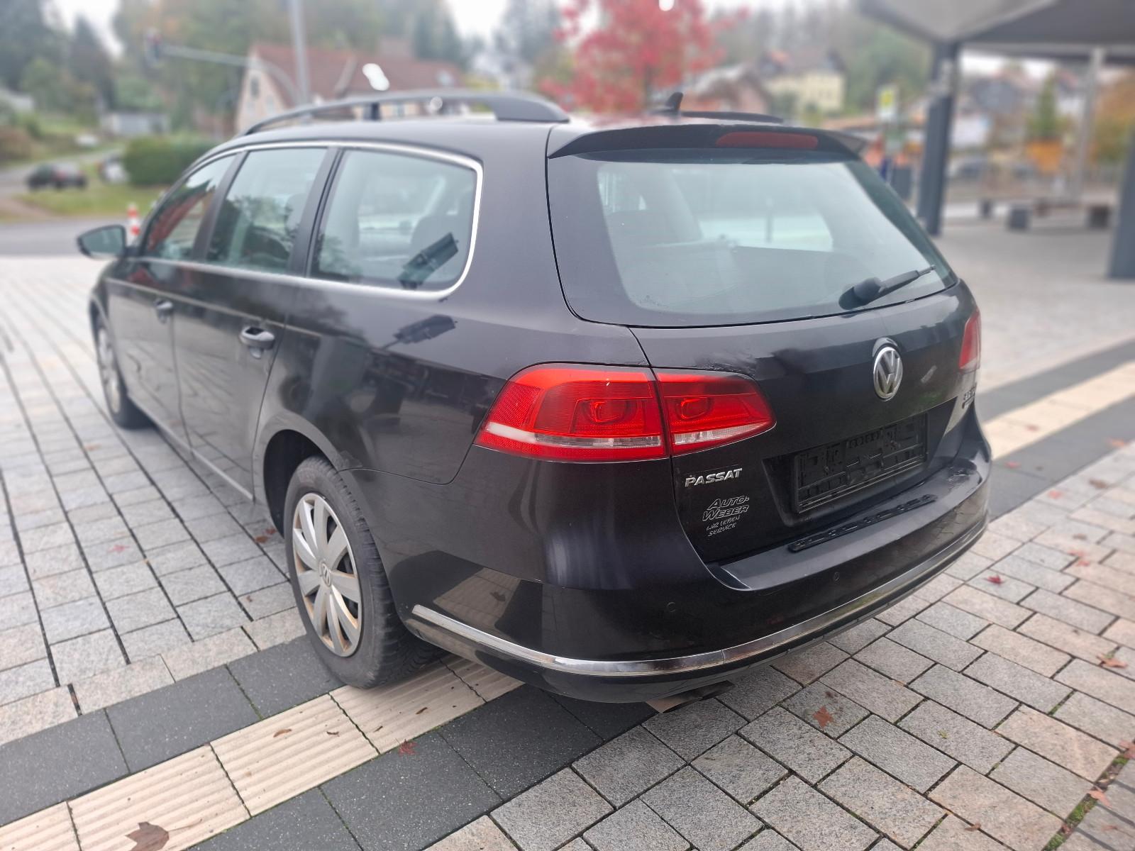 Volkswagen Passat 2011 — photo 11