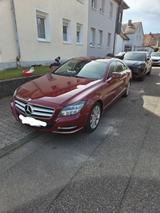 Mercedes-Benz CLS 350 CDI - - rote Mercedes-Benz CLS 350