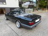 Mercedes-Benz W124 A124 Cabrio E220 Elektr. Sitze, Telef... - Mercedes-Benz: Te W124