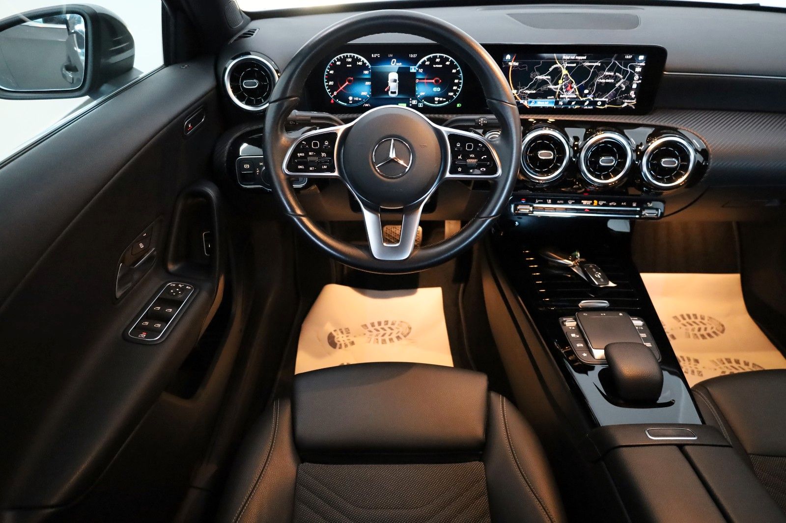 Fahrzeugabbildung Mercedes-Benz A 250 e Lim.Style,T.Leder,Navi,Kamera,CarPlay,SH