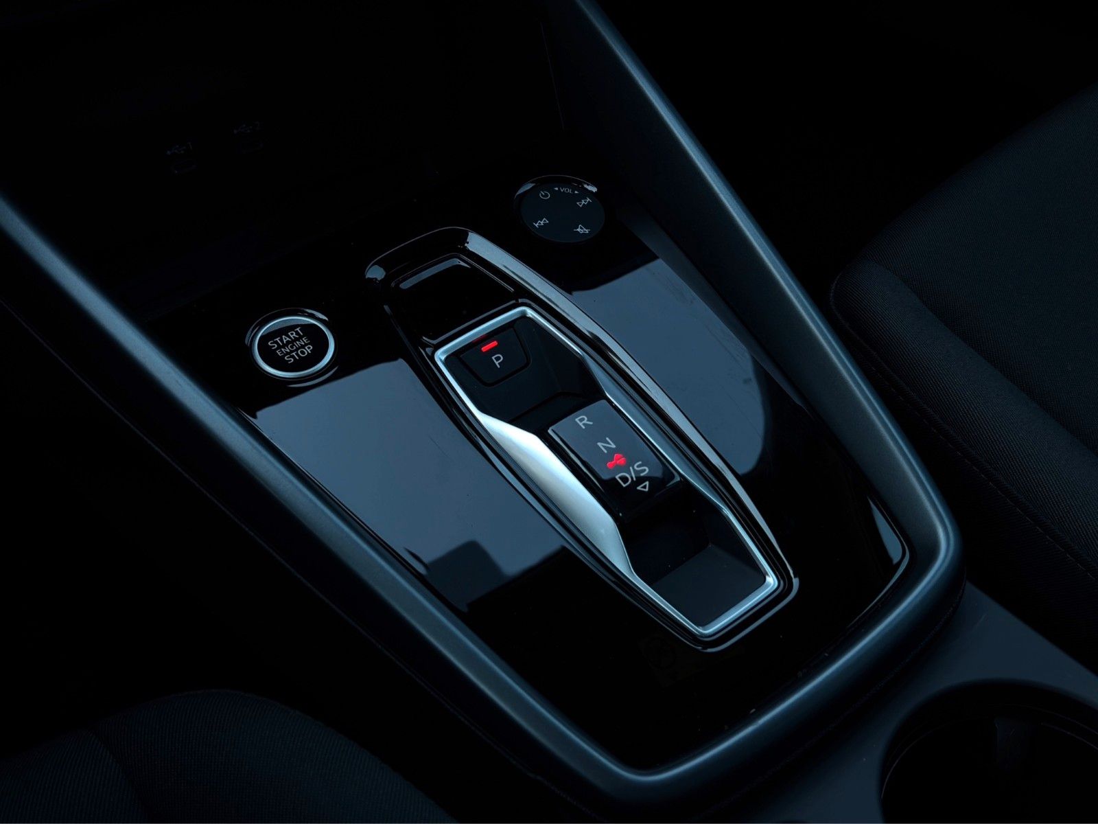 Fahrzeugabbildung Audi A3 Sportback MHEV*ViCo*LED*SHZ*NAVI**