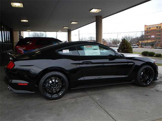 Ford Mustang GT350 5.2 V8 TRACKPACK