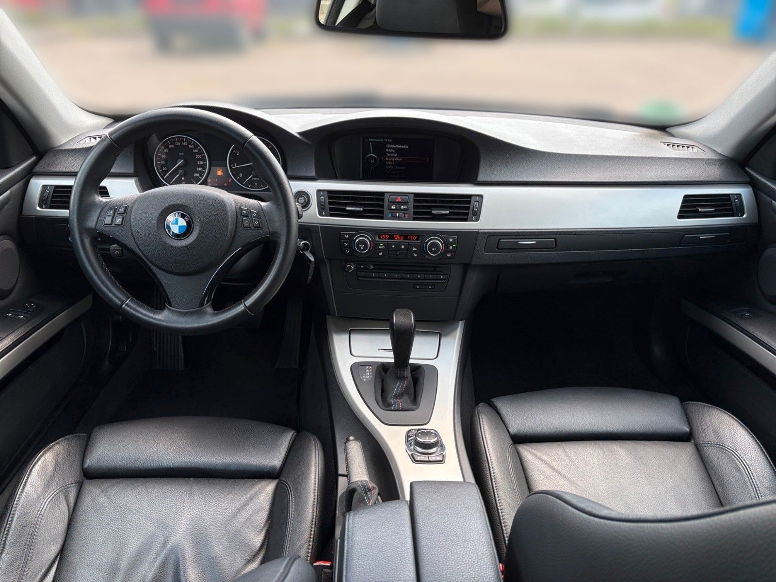 Fahrzeugabbildung BMW 3 Coupe 320i