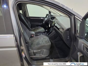 Volkswagen Touran - 11