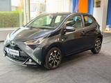 Toyota AYGO x-play*14.tkm*AUTOMATIK*KAMERA*CARPLAY* - Toyota Gebrauchtwagen in Bremerhaven