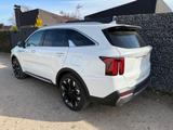 Kia Sorento 2.2 CRDI 4WD DCT 7-S Leder Relax Pano 36 - Kia Sorento Gebrauchtwagen in Hamburg