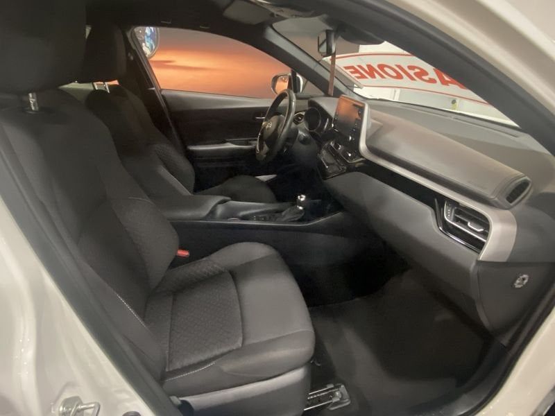 Toyota C-HR C-HR 1.8h Active e-cvt imagem 3