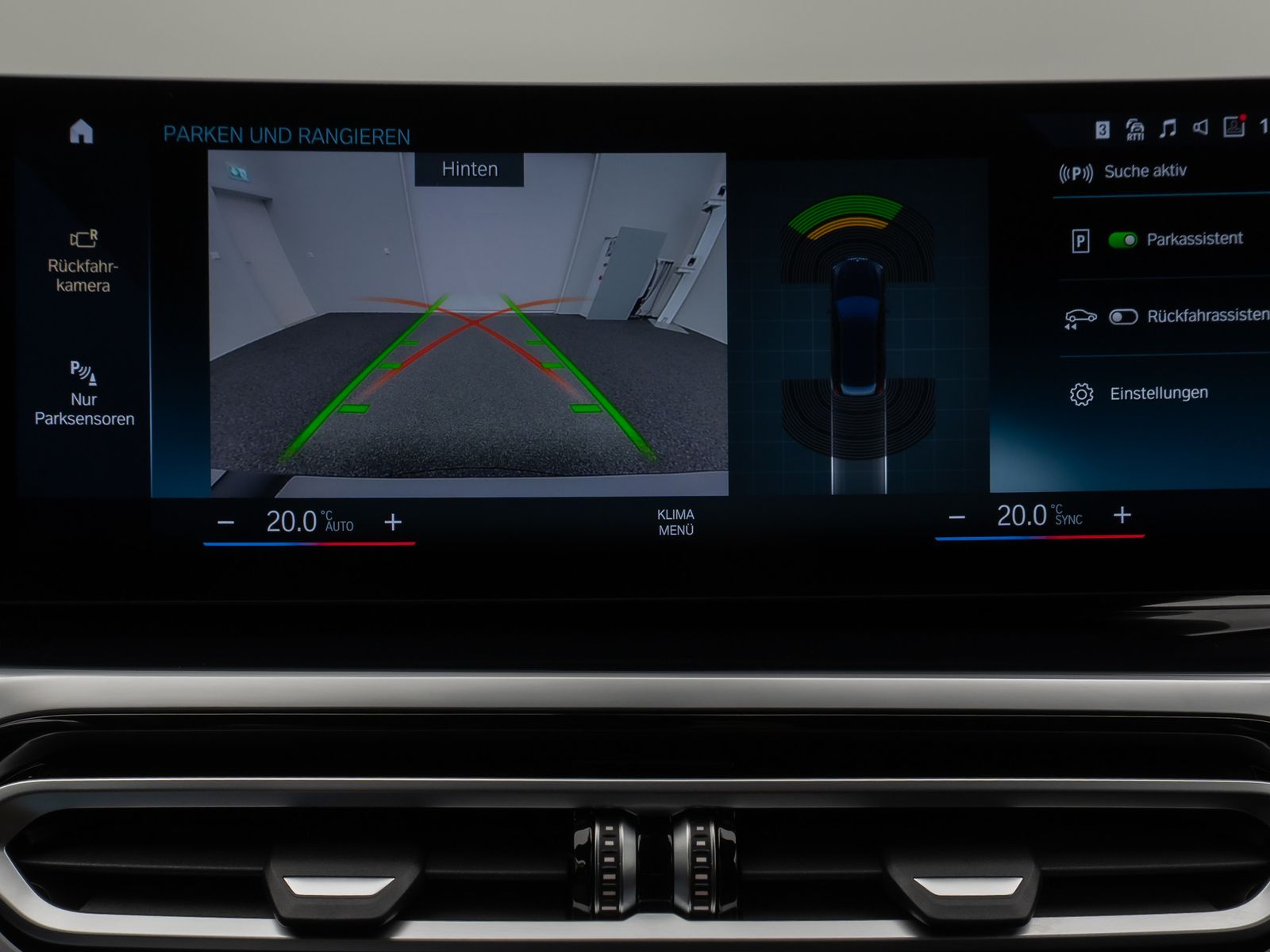Fahrzeugabbildung BMW 330e xD MSport Kamera HUD DAB H/K Komfort 18Zoll