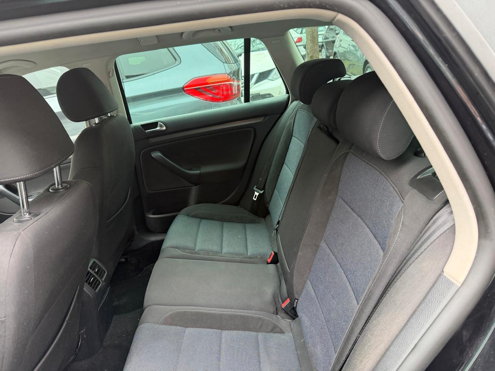 Volkswagen Golf 2012 — photo 5