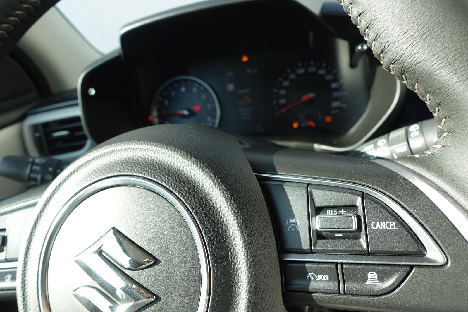 Fahrzeugabbildung Suzuki Swift Comfort+ 1.2 MildHybrid,Navi,Kamera,Sitzhz