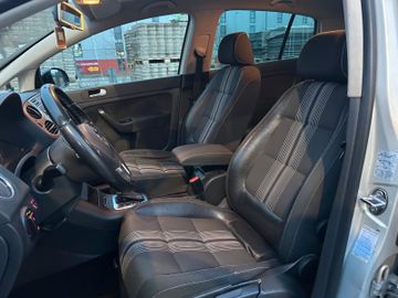 Volkswagen Golf Plus - 11