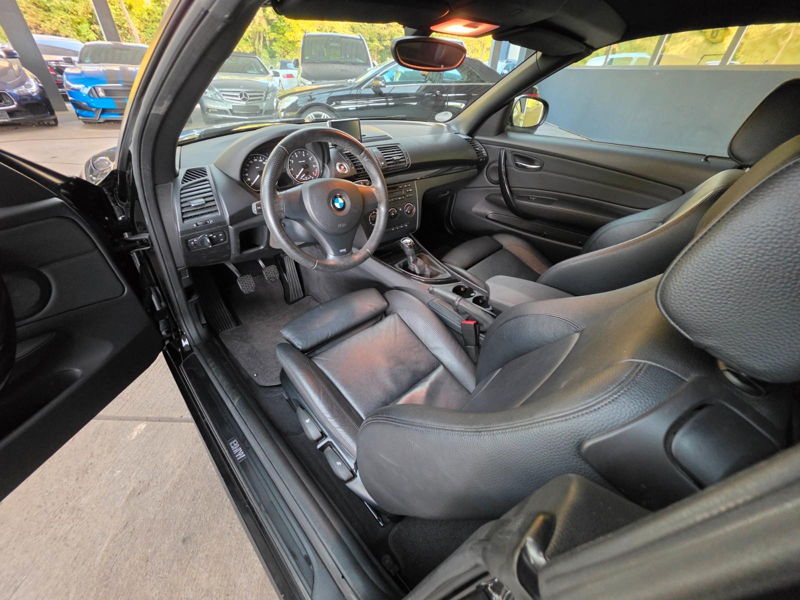 BMW 118i Cabrio M-Sport LEDER/Navi-BMW/PDC/1.Hand