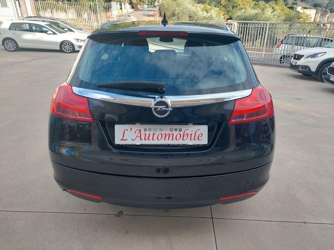 Opel Insignia 2011 — engine 1.956 cm³, 131 HP (96kW)