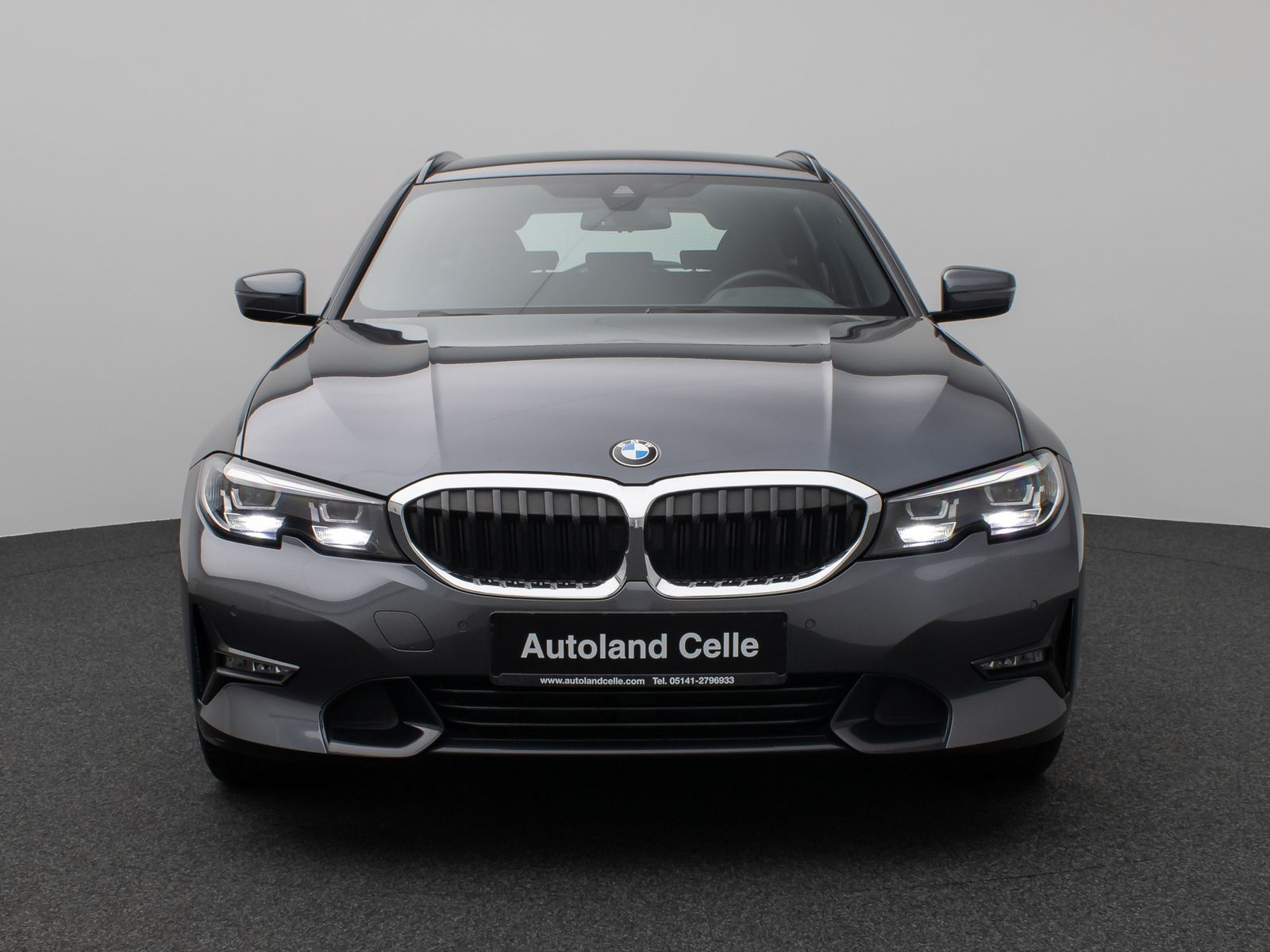 Fahrzeugabbildung BMW 330i xD SportLine DAB HiFi PDC Alarm LED M Sport