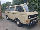 Volkswagen T3 andere Oldtimer Krankenwagen - : Krankenwagen