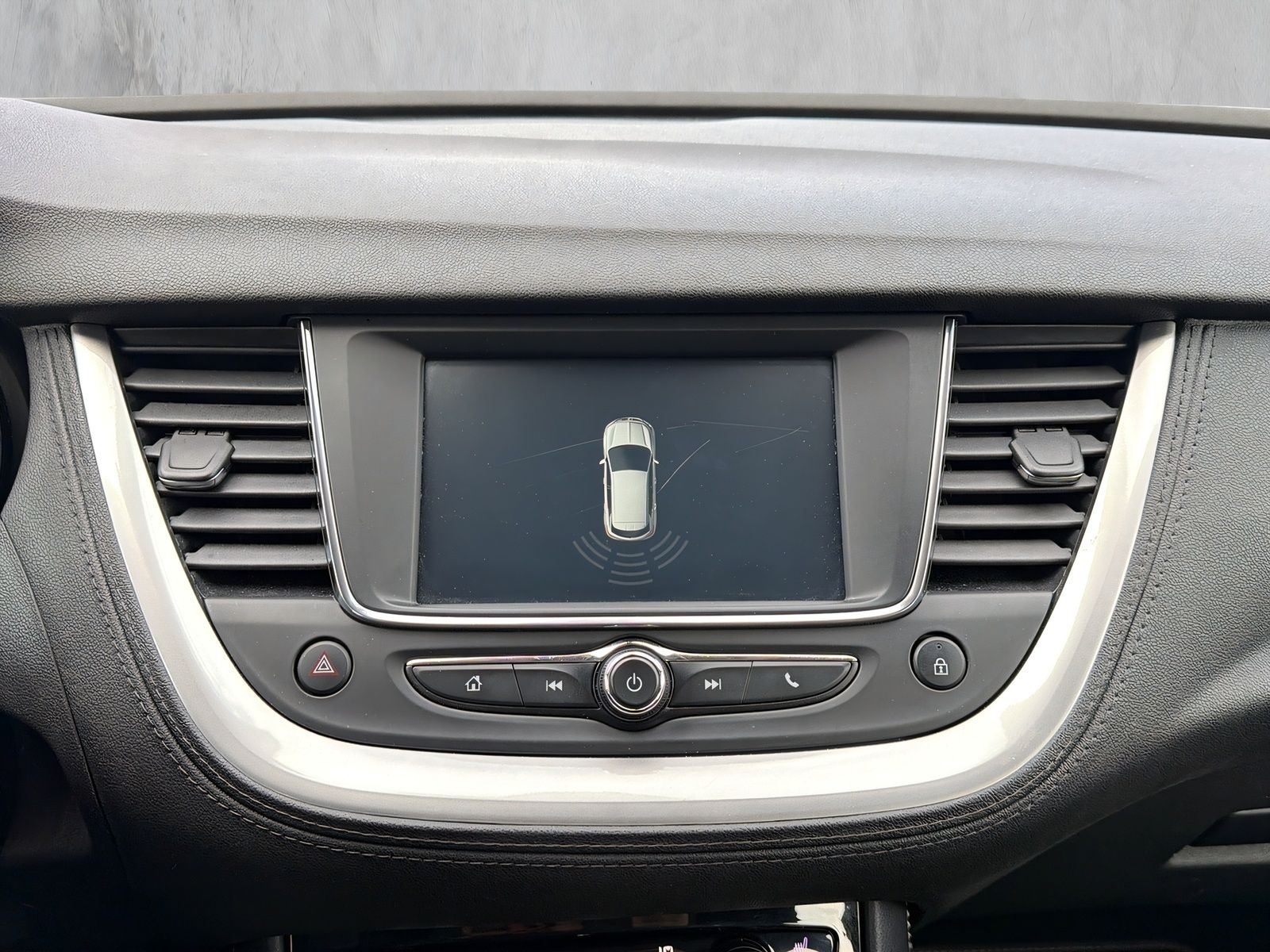 Fahrzeugabbildung Opel Grandland Edition SITZHEIZ. PDC 2 ZONEN KLIMAAUT
