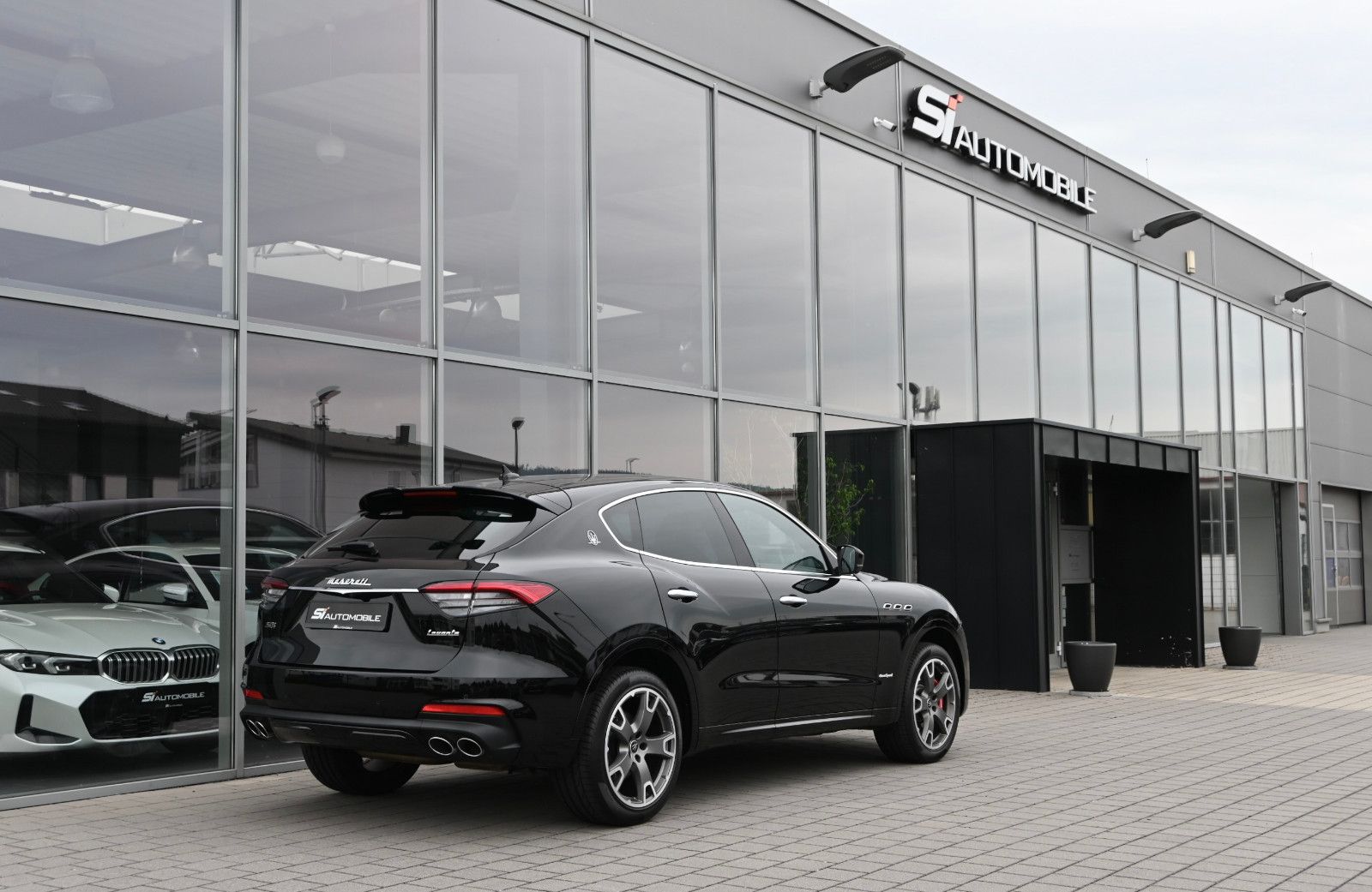 Fahrzeugabbildung Maserati Levante S Q4 GRANSPORT °ACC°MATRIX°360°KAMERA°