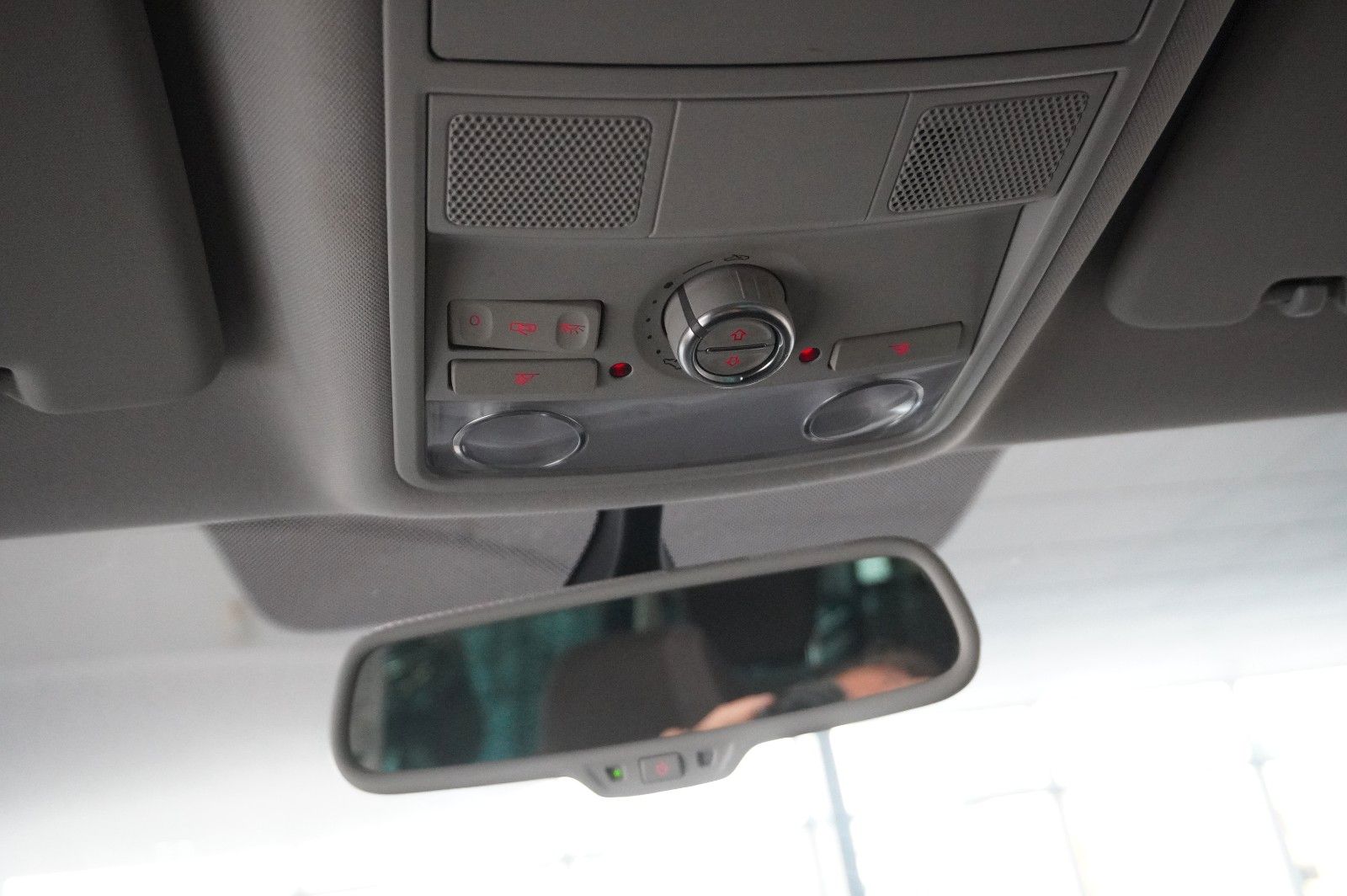 Fahrzeugabbildung Volkswagen Sharan 1.4 TSI STYLE 7-SITZE NAVI/PANO./SPORT/SH