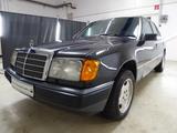 Mercedes-Benz E 230 *Oldtimer mit H-Zulassung* - gebrauchte Mercedes-Benz E 230 aus dem Jahr 1990