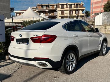 BMW X6 - 10