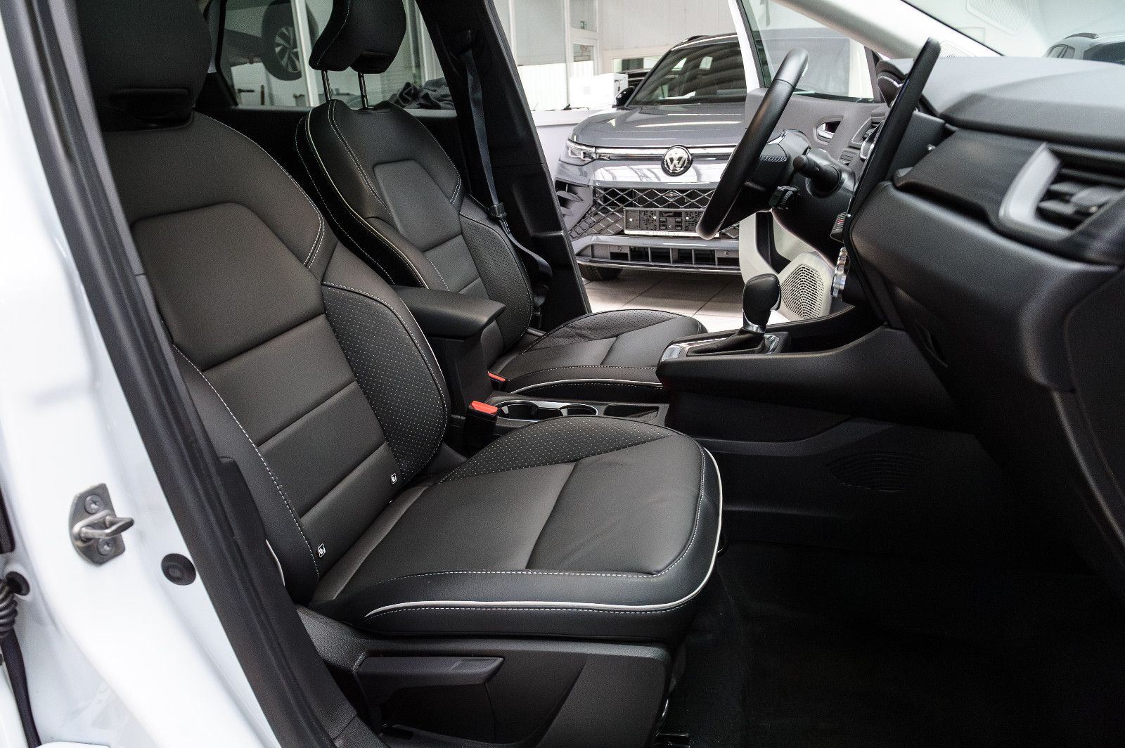 Fahrzeugabbildung Mitsubishi ASX 1.6 Top HEV +LED +Leder +Pano +Bose +Navi