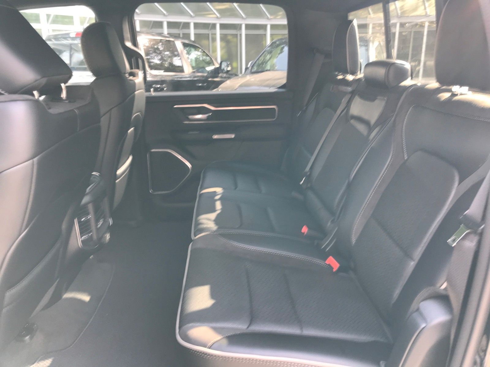 Fahrzeugabbildung Dodge RAM 1500 Laramie Sport *LPG*AHK*Navi*MY23